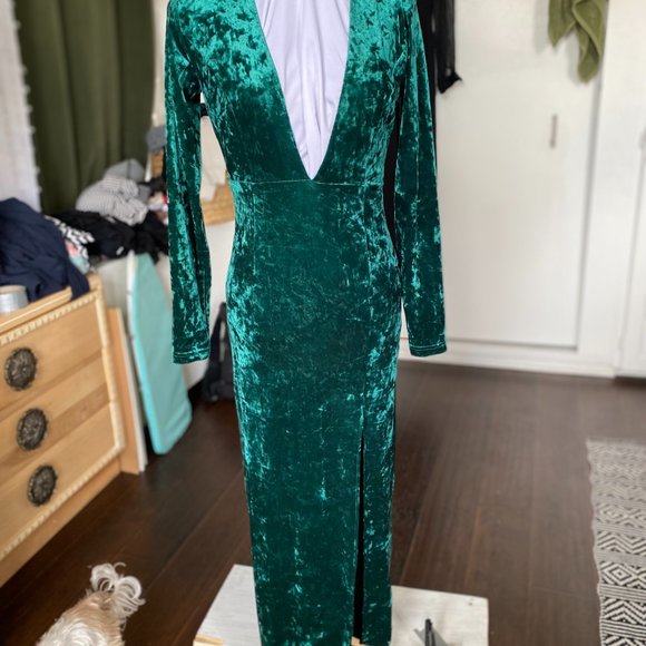 Emerald Green Crushed Velvet Evening/Cocktail Dress (Sm) - Picture 3 of 4